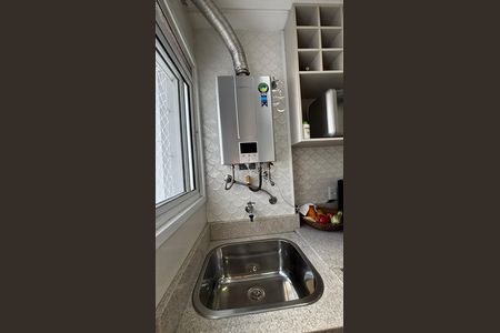 Apartamento à venda com 75m², 3 quartos e 2 vagas Apartamento à venda com 75m², 3 quartos e 2 vagasCozinha e Área de Serviço