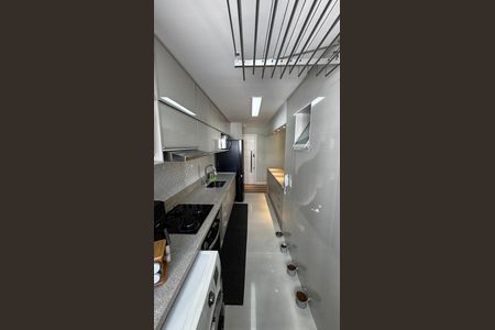 Apartamento à venda com 75m², 3 quartos e 2 vagas Apartamento à venda com 75m², 3 quartos e 2 vagasCozinha e Área de Serviço