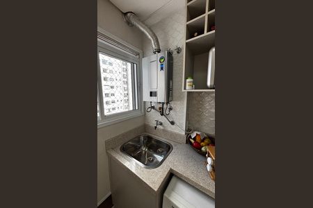 Apartamento à venda com 75m², 3 quartos e 2 vagas Apartamento à venda com 75m², 3 quartos e 2 vagasCozinha e Área de Serviço