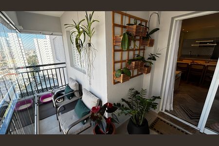 Apartamento à venda com 75m², 3 quartos e 2 vagas Apartamento à venda com 75m², 3 quartos e 2 vagasSala - Sala de Jantar Varanda
