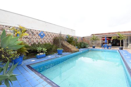 Casa à venda com 700m², 5 quartos e 6 vagasÁrea externa -  Piscina