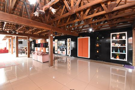 Casa à venda com 700m², 5 quartos e 6 vagasÁrea gourmet