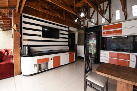 Casa à venda com 700m², 5 quartos e 6 vagasÁrea gourmet