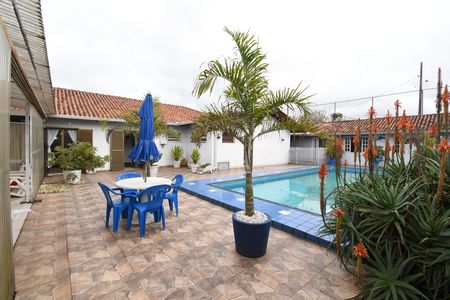 Casa à venda com 700m², 5 quartos e 6 vagasÁrea externa -  Piscina
