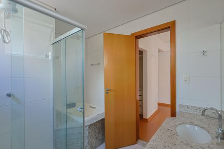 Apartamento à venda com 144m², 3 quartos e 3 vagas