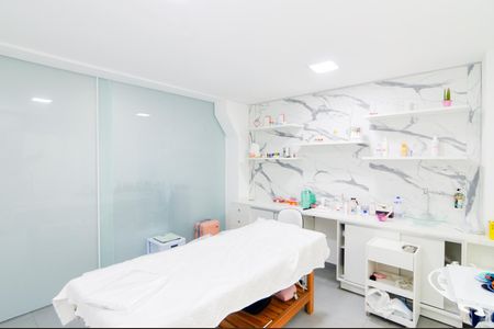 Quarto de apartamento para alugar com 1 quarto, 17m² em Jardim Vila Galvao, Guarulhos