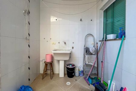 Casa para alugar com 250m², 4 quartos e 4 vagasÁrea de Serviço