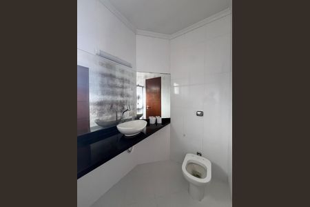 Casa para alugar com 250m², 4 quartos e 4 vagasBanheiro da Suíte 2