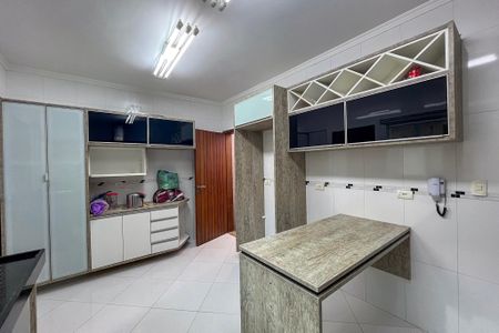 Casa para alugar com 250m², 4 quartos e 4 vagasCozinha