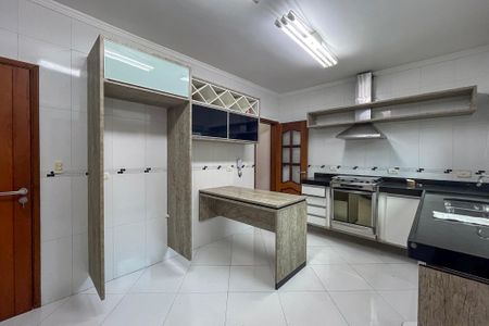 Casa para alugar com 250m², 4 quartos e 4 vagasCozinha