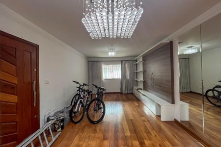 Casa para alugar com 250m², 4 quartos e 4 vagasSala