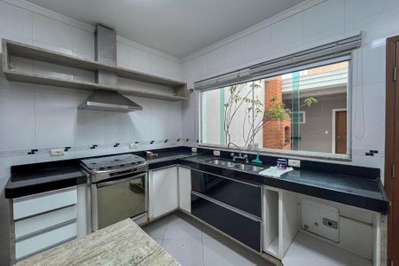 Casa para alugar com 250m², 4 quartos e 4 vagasCozinha