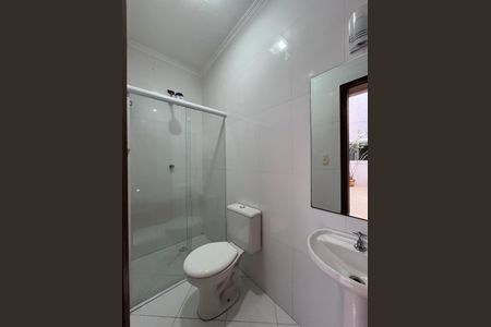 Casa para alugar com 250m², 4 quartos e 4 vagasBanheiro de serviço