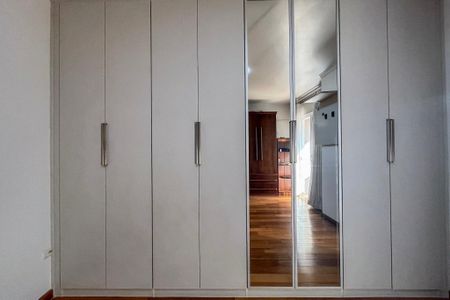 Casa para alugar com 250m², 4 quartos e 4 vagasSuite 2