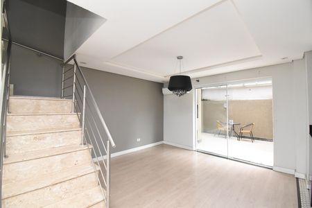 Casa de condomínio para alugar com 123m², 2 quartos e 1 vagaSala