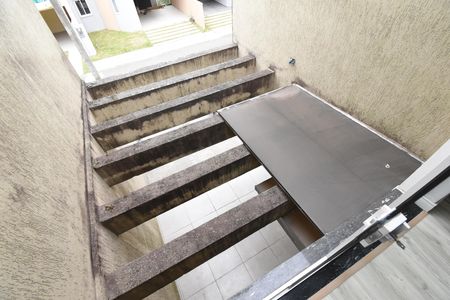 Corredor de casa de condomínio para alugar com 2 quartos, 123m² em Cachoeira, Curitiba