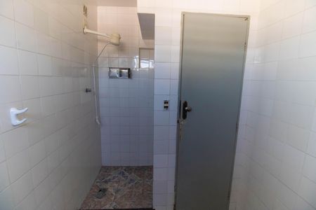 Apartamento à venda com 75m², 2 quartos e 1 vaga Apartamento à venda com 75m², 2 quartos e 1 vagaBanheiro
