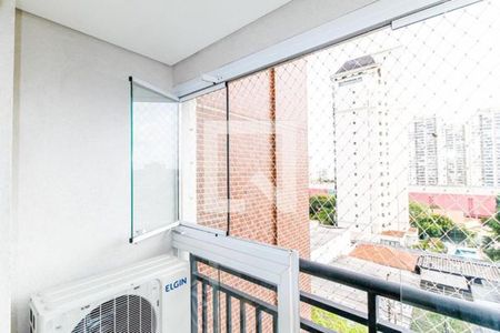 Apartamento à venda com 65m², 2 quartos e 1 vaga Apartamento à venda com 65m², 2 quartos e 1 vagaVaranda