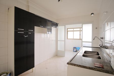 Apartamento à venda com 106m², 3 quartos e 2 vagasCozinha