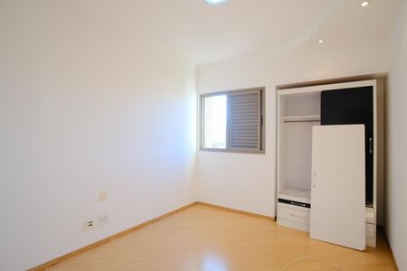 Apartamento à venda com 106m², 3 quartos e 2 vagasQuarto 2