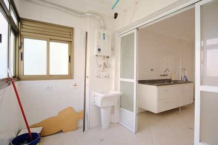 Apartamento à venda com 106m², 3 quartos e 2 vagasÁrea de Serviço
