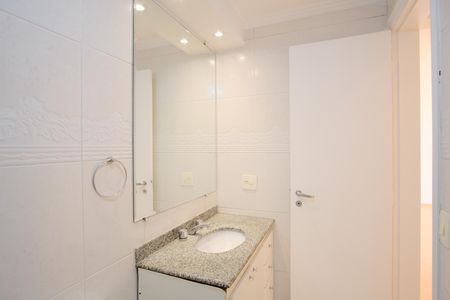 Apartamento à venda com 106m², 3 quartos e 2 vagasBanheiro Social