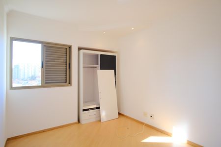 Apartamento à venda com 106m², 3 quartos e 2 vagasQuarto 2