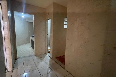 Casa para alugar com 1m², 2 quartos e sem vaga Casa para alugar com 1m², 2 quartos e sem vagaCorredor