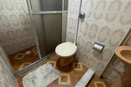 Casa para alugar com 1m², 2 quartos e sem vaga Casa para alugar com 1m², 2 quartos e sem vagaBanheiro