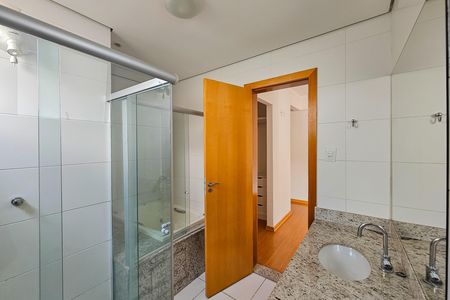 Apartamento para alugar com 113m², 3 quartos e 3 vagas
