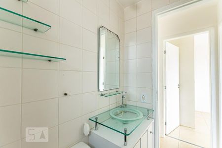 Banheiro de apartamento à venda com 3 quartos, 120m² em Centro, Niterói