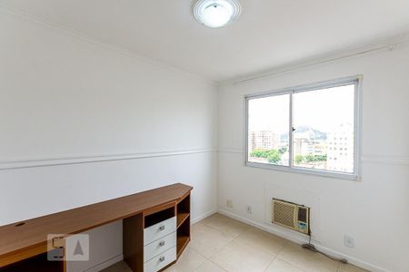 Quarto de apartamento à venda com 3 quartos, 140m² em Centro, Niterói