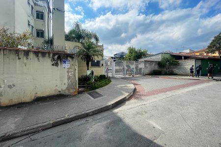 Apartamento para alugar com 50m², 2 quartos e 1 vaga Apartamento para alugar com 50m², 2 quartos e 1 vagaFachada Condomínio