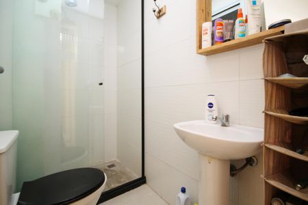 Apartamento para alugar com 50m², 2 quartos e 1 vaga Apartamento para alugar com 50m², 2 quartos e 1 vagaBanheiro