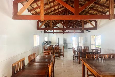 Apartamento para alugar com 50m², 2 quartos e 1 vaga Apartamento para alugar com 50m², 2 quartos e 1 vagaÁrea comum - Salão de festas