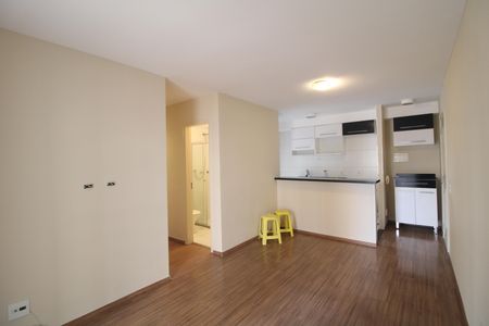 Sala de apartamento para alugar com 3 quartos, 67m² em Jardim Umuarama, São Paulo