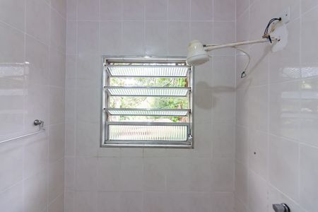 Banheiro de casa para alugar com 1 quarto, 36m² em Padroeira, Osasco