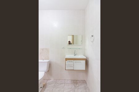 Banheiro de casa para alugar com 1 quarto, 36m² em Padroeira, Osasco