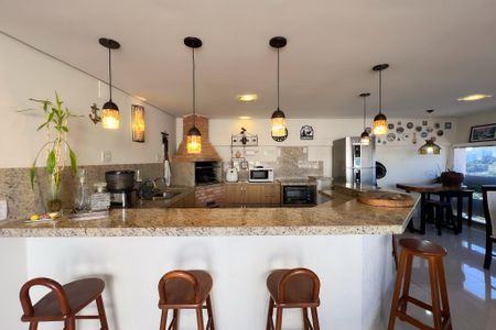 Apartamento à venda com 267m², 4 quartos e 2 vagas