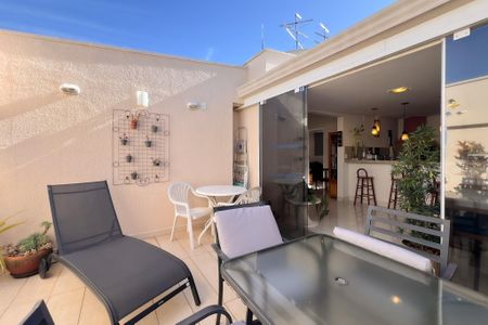 Apartamento à venda com 267m², 4 quartos e 2 vagas