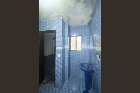 Casa para alugar com 100m², 3 quartos e 1 vaga Casa para alugar com 100m², 3 quartos e 1 vagaBanheiro