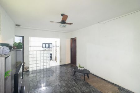 Sala de casa para alugar com 3 quartos, 100m² em Campo Grande, Rio de Janeiro
