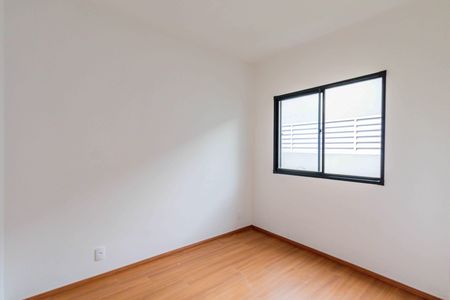 Quarto 01 de apartamento para alugar com 2 quartos, 42m² em Lapa de Baixo, São Paulo