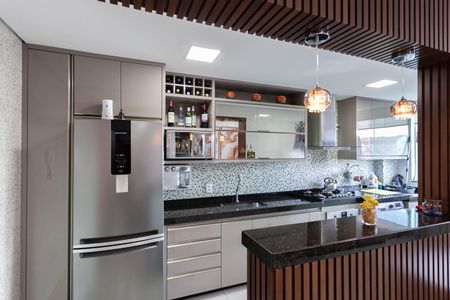 Apartamento à venda com 85m², 2 quartos e 2 vagas Apartamento à venda com 85m², 2 quartos e 2 vagasCozinha e Área de Serviço