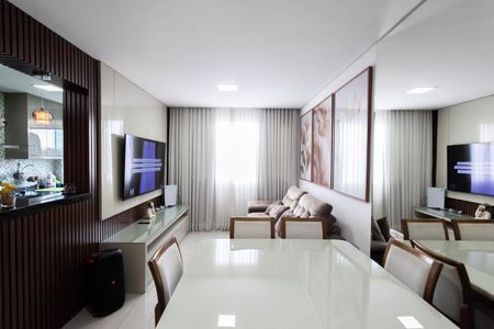 Sala de apartamento à venda com 2 quartos, 85m² em Novo Progresso, Contagem