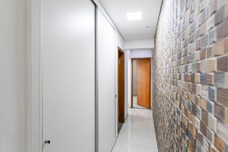 Apartamento à venda com 85m², 2 quartos e 2 vagas Apartamento à venda com 85m², 2 quartos e 2 vagasCorredor