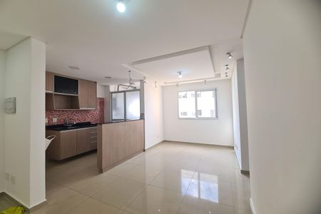 Sala de apartamento para alugar com 2 quartos, 47m² em Jardim Santa Barbara, São Paulo