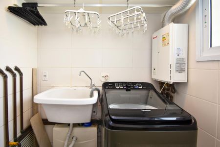 Apartamento à venda com 89m², 2 quartos e 2 vagas Apartamento à venda com 89m², 2 quartos e 2 vagaslavanderia
