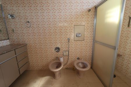 Casa para alugar com 123m², 3 quartos e 4 vagasBanheiro da Suíte