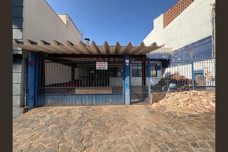 Casa para alugar com 123m², 3 quartos e 4 vagasFachada